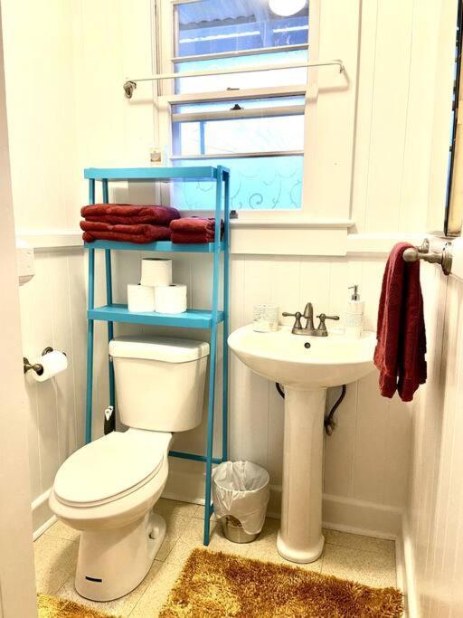Your Hilo Homebase - Lovely 3 Bedroom In Heart Of Hilo With Ac! Esterno foto