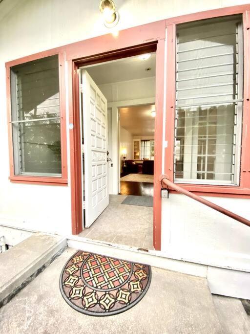 Your Hilo Homebase - Lovely 3 Bedroom In Heart Of Hilo With Ac! Esterno foto