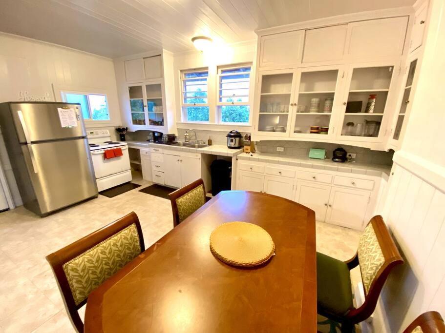 Your Hilo Homebase - Lovely 3 Bedroom In Heart Of Hilo With Ac! Esterno foto