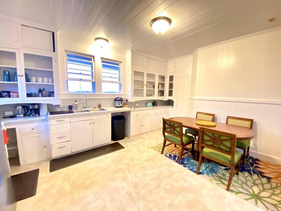 Your Hilo Homebase - Lovely 3 Bedroom In Heart Of Hilo With Ac! Esterno foto