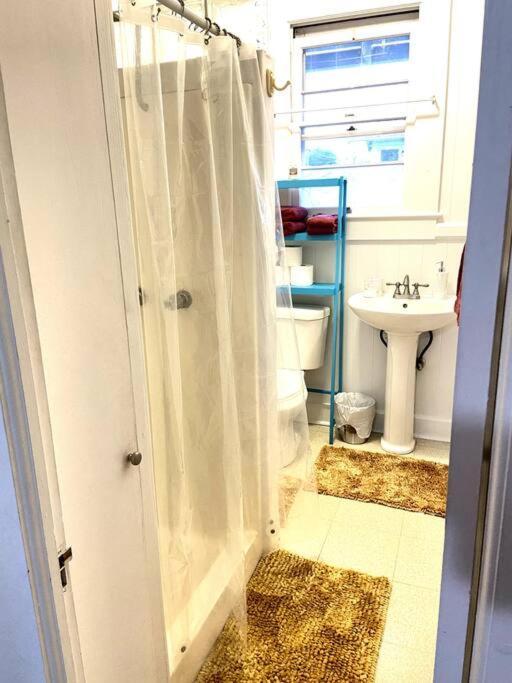 Your Hilo Homebase - Lovely 3 Bedroom In Heart Of Hilo With Ac! Esterno foto